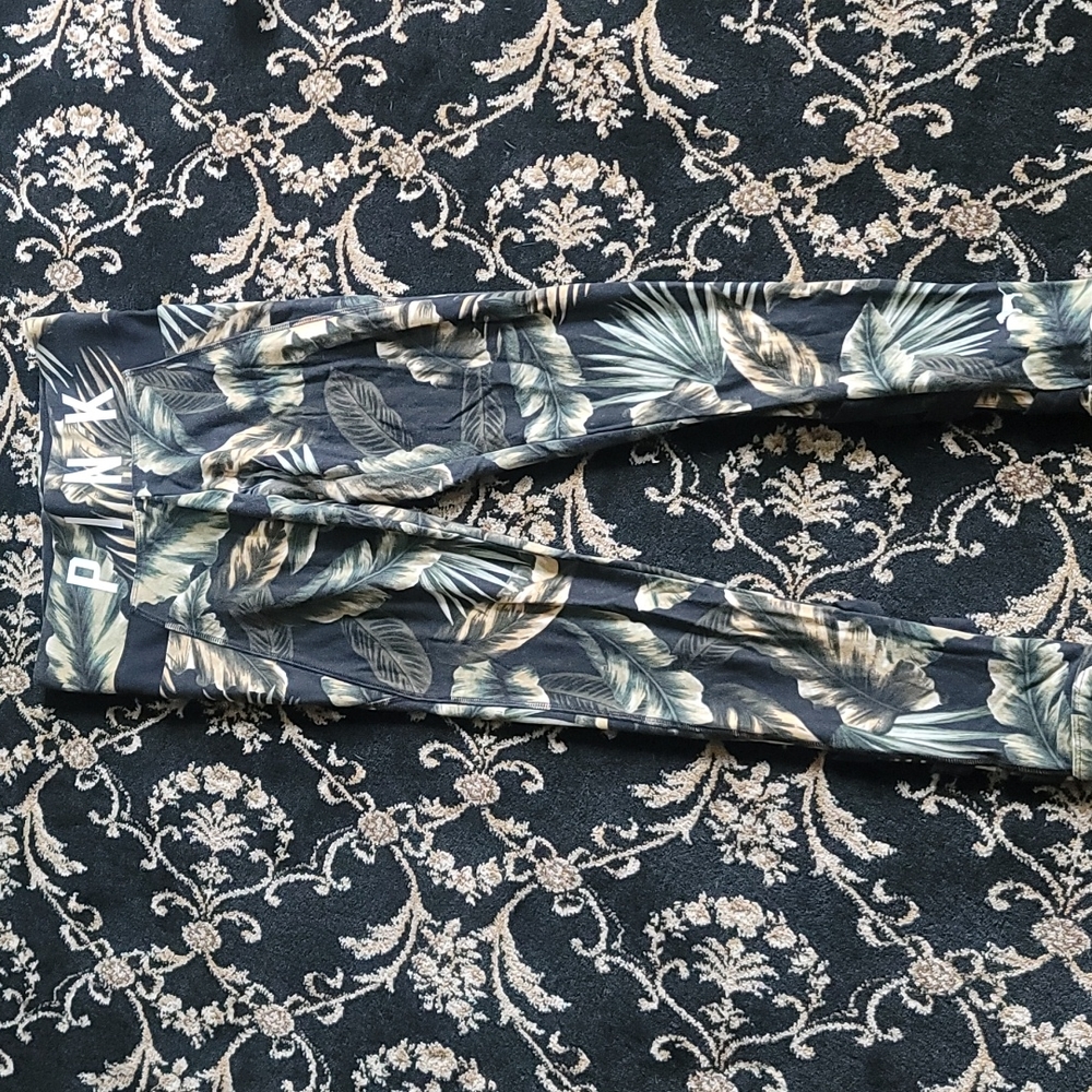Victoria's Secret pink yoga pants, leggings, xs, island palms design